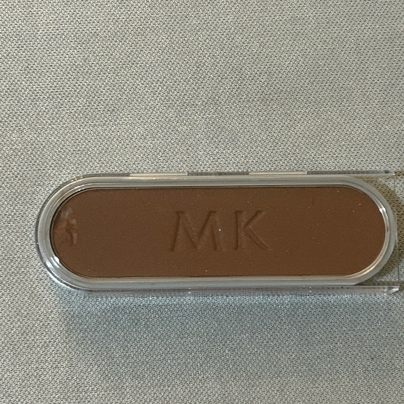 Mary Kay Signature Cheek Color Burnished Bronze 8900 0.2 Oz NEW - Picture 3 of 3